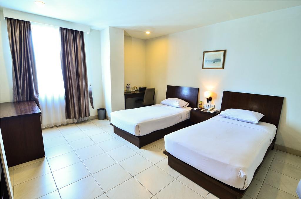 Losari Blok M Hotel Jakarta Exterior photo