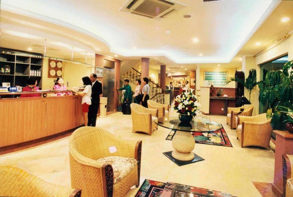Losari Blok M Hotel Jakarta Exterior photo